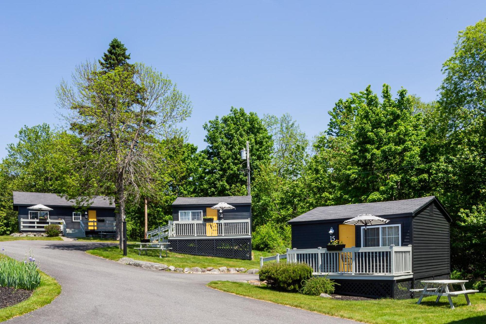 Seascape Motel & Cottages Belfast Exterior photo