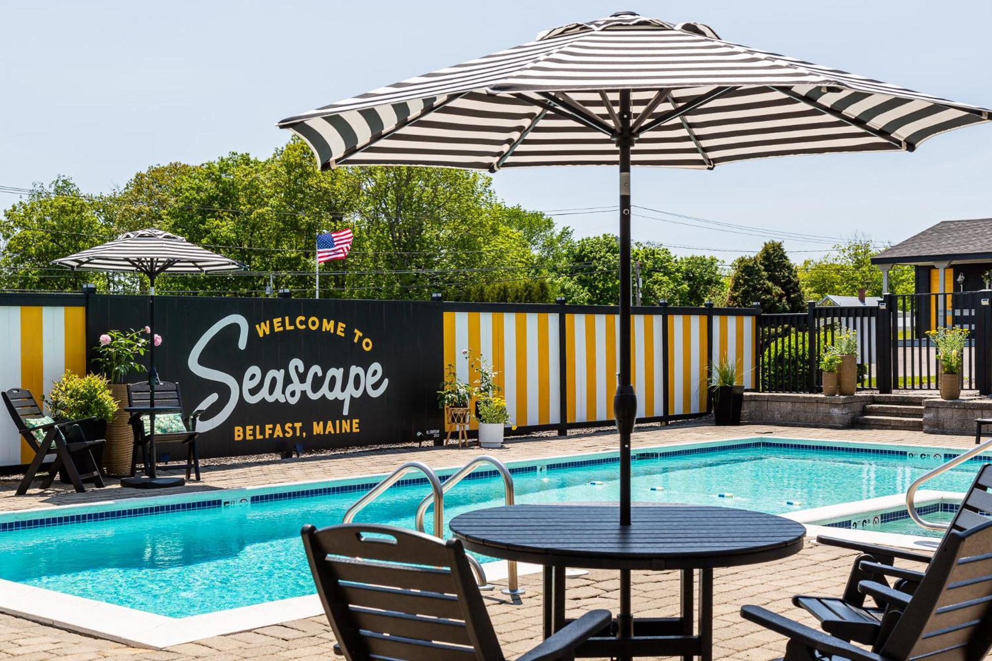 Seascape Motel & Cottages Belfast Exterior photo